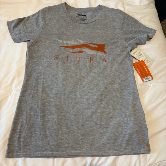 Sitka Women’s Logo Tee - Picture 1 of 5
